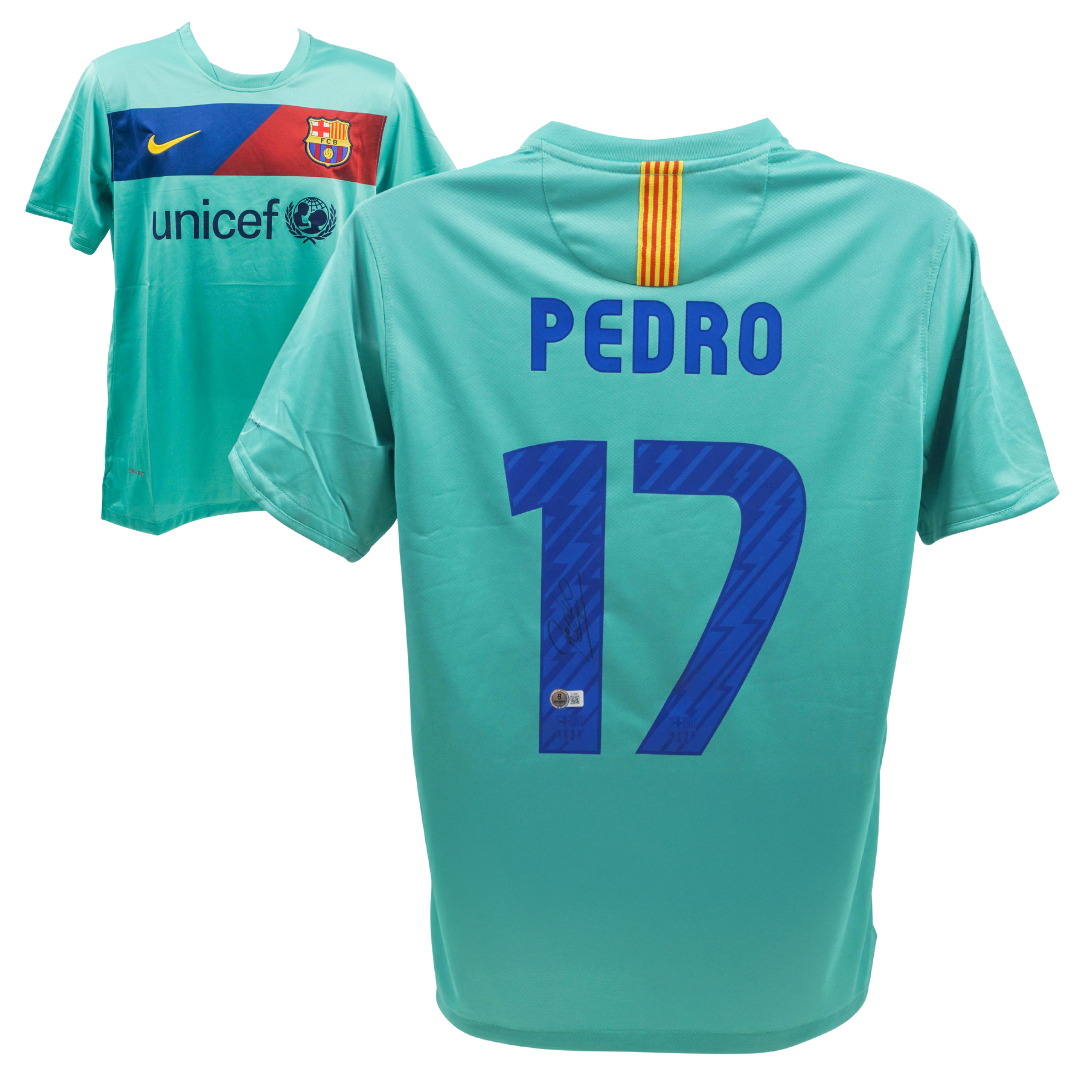 Pedro Signed FC Barcelona Away Soccer Jersey #17 with Beckett COA