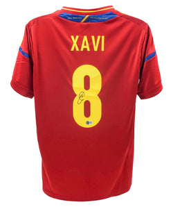 Xavi Hernandez Signed Spain FC Home Soccer Jersey #8 with Beckett COA