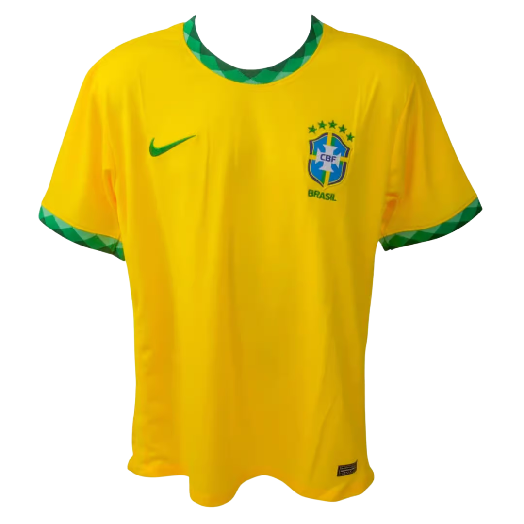 Raphinha Signed Brazil FC Home Soccer Jersey #11 with Beckett COA