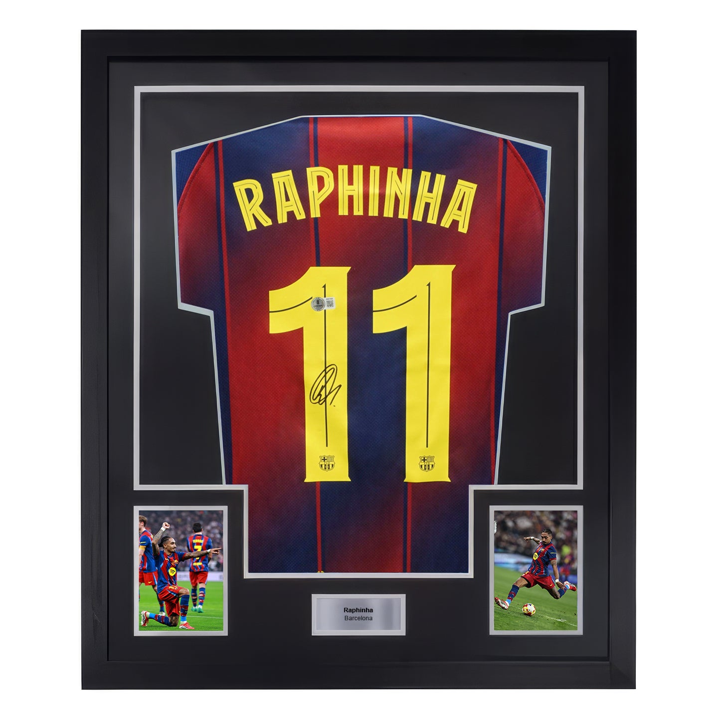 Framed Raphinha Signed FC Barcelona Soccer Jersey #11 with Beckett COA