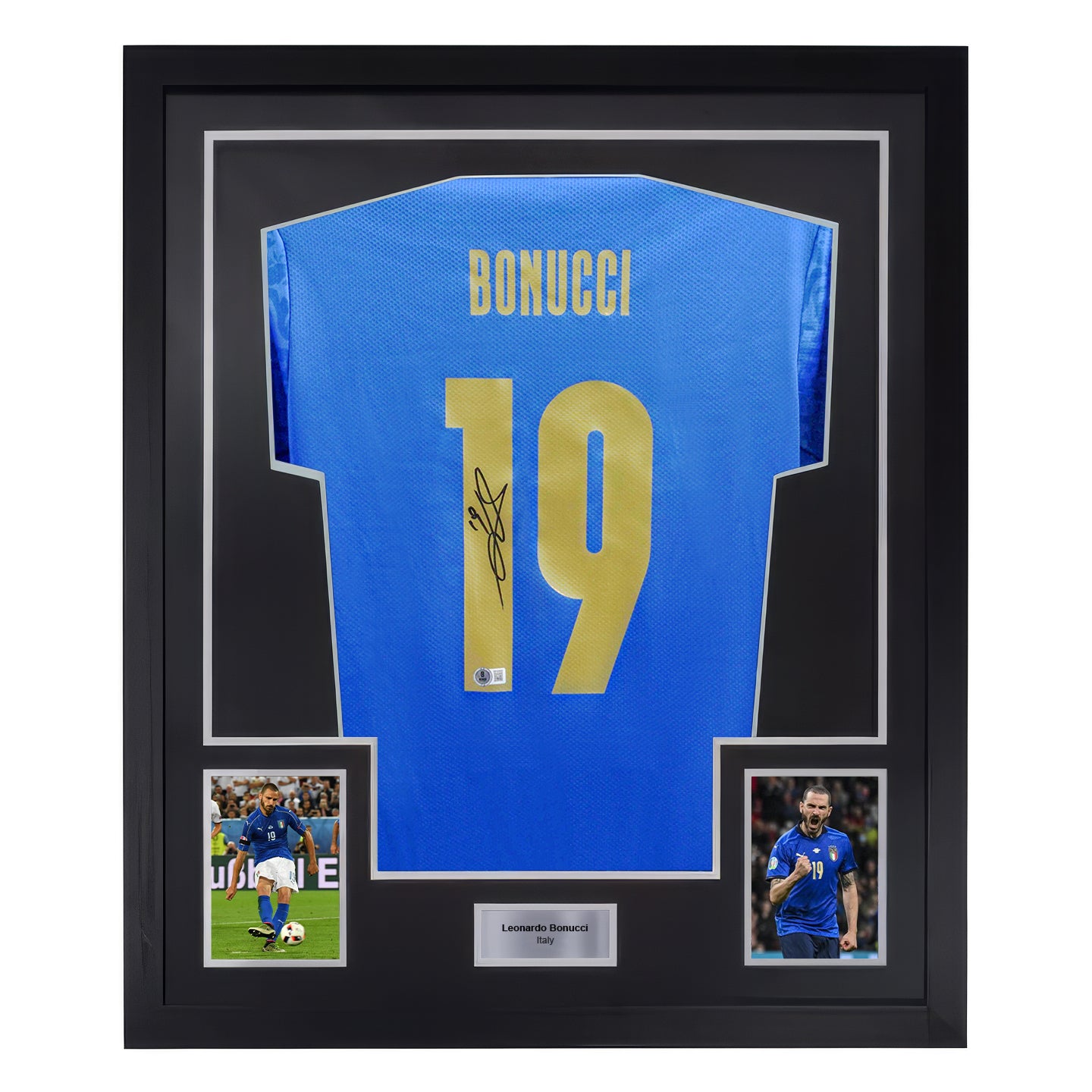 Framed Leonardo Bonucci Signed Italy FC Home Soccer Jersey #19 with Beckett Witness