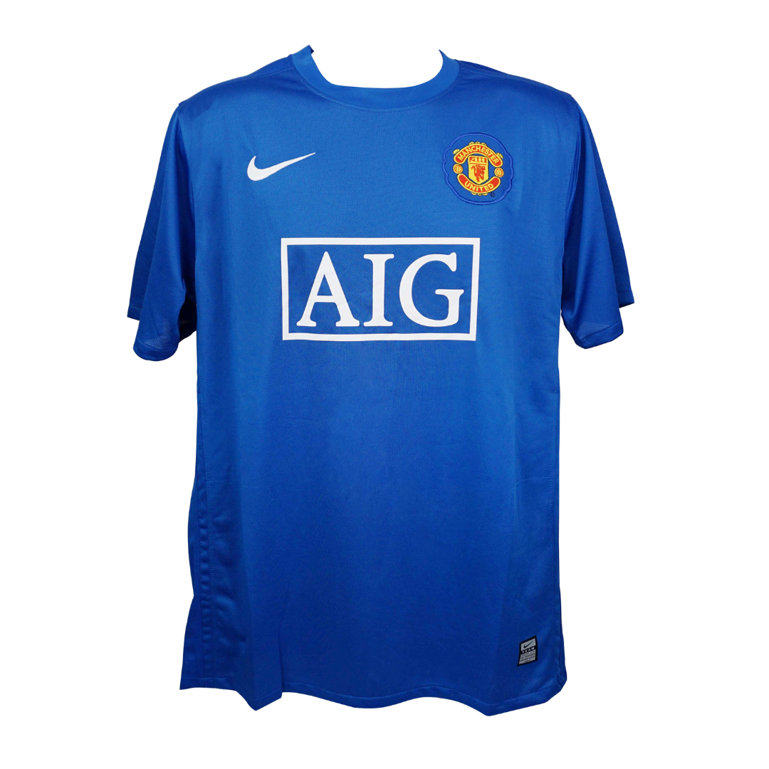 Ryan Giggs Signed Manchester United Soccer Jersey #11 with Beckett Witness