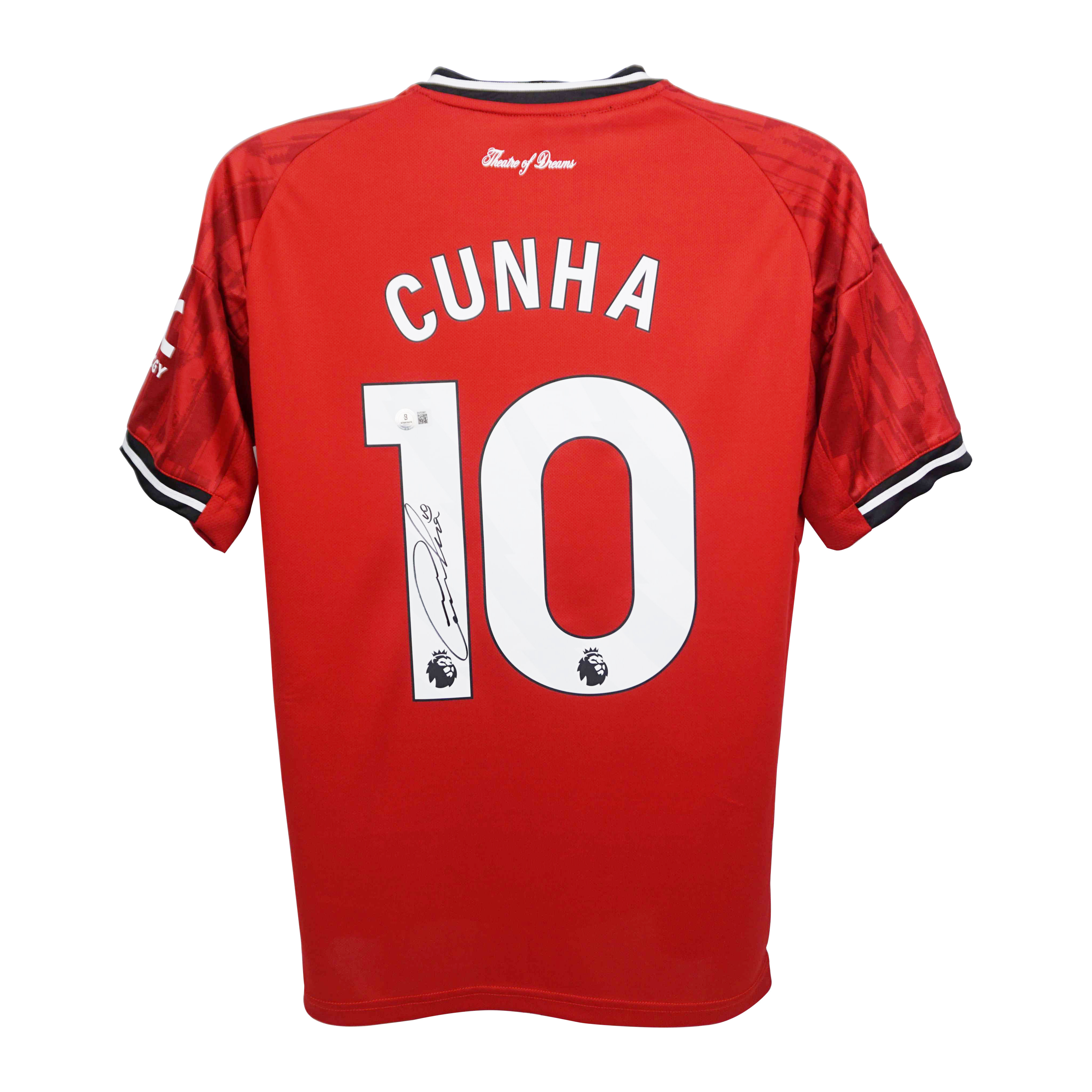 Matheus Cunha Signed Manchester United Home Soccer Jersey #10 with Beckett COA