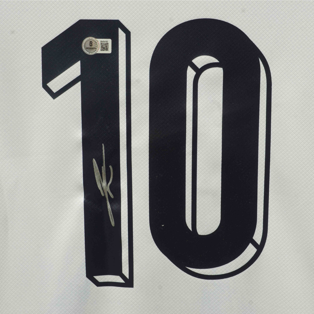 Framed Eberechi Eze Signed England FC Home Soccer Jersey #10 with Beckett COA