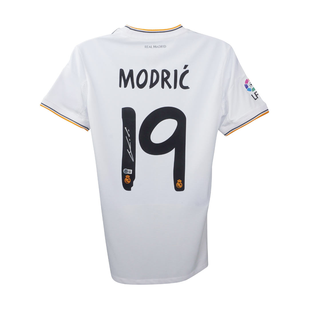 Luka Modric Signed Real Madrid FC Home Soccer Jersey #19 with Beckett COA