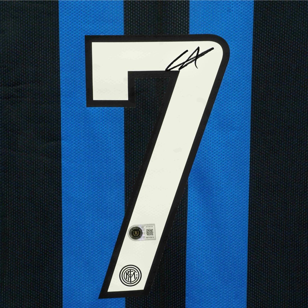 Framed Ricardo Quaresma Signed Inter Milan Soccer Jersey #7 with Beckett COA