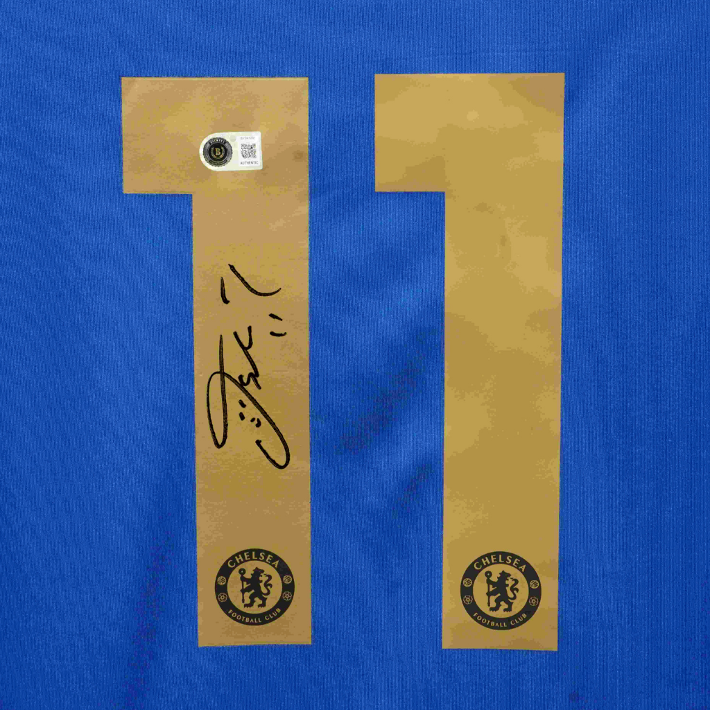 Framed Oscar Signed Chelsea Home Soccer Jersey #11 with Beckett COA
