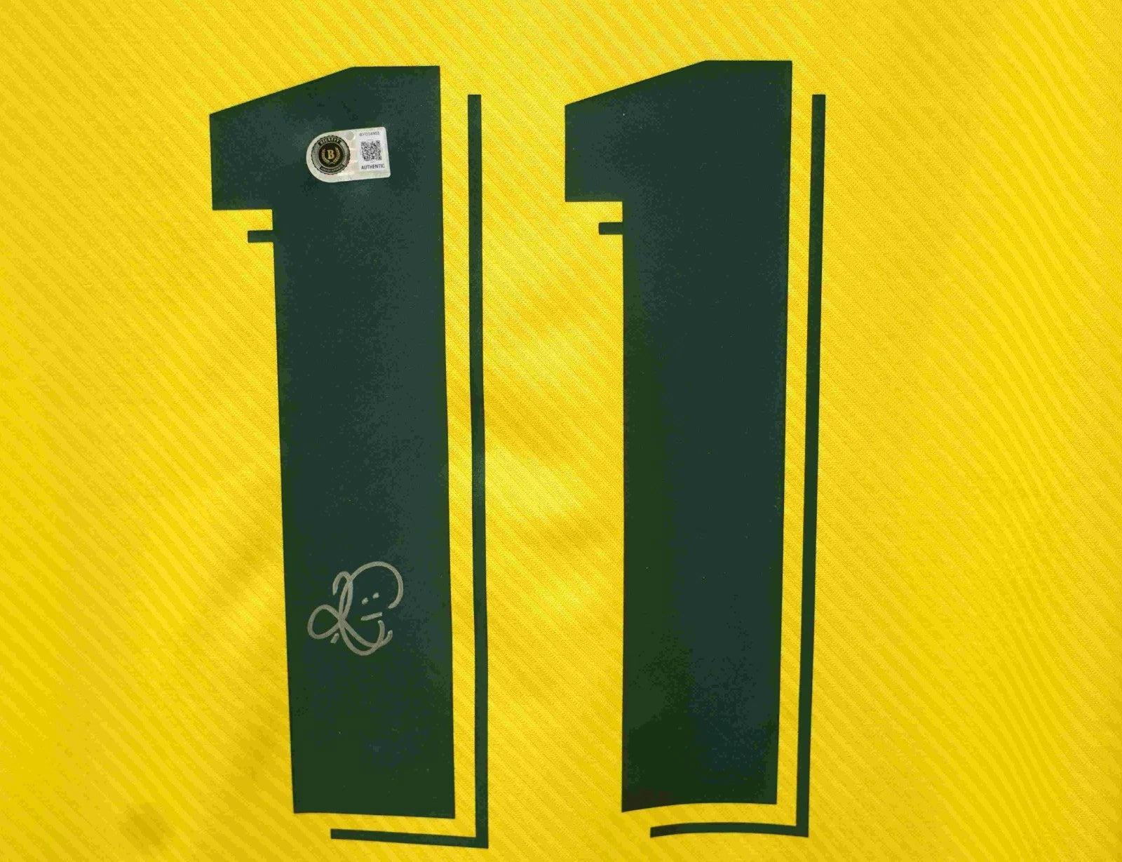 Framed Romario Signed Brazil FC Home Soccer Jersey #11 with Beckett COA