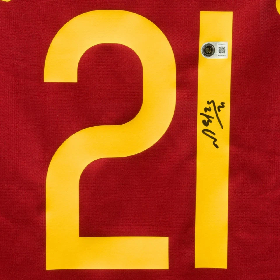 Nuno Gomes Signed Portugal FC Home Soccer Jersey #21 Framed with Beckett COA